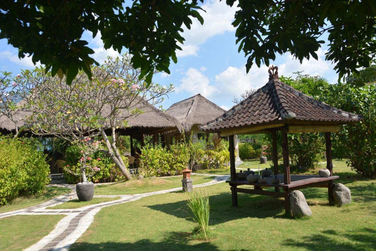Sunia Loka Bungalows&Dive Center Pemuteran  Bagian luar foto