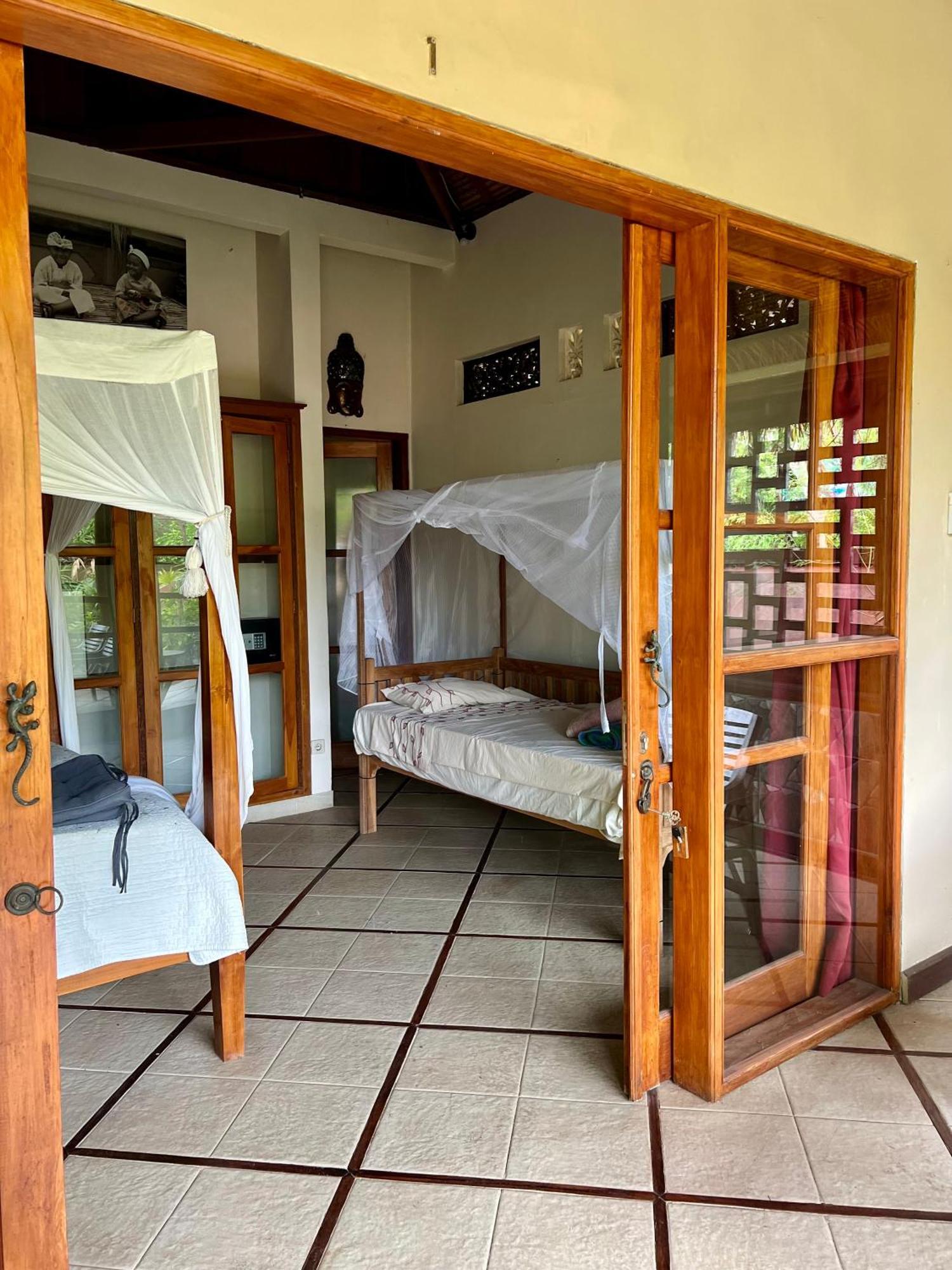 Sunia Loka Bungalows&Dive Center Pemuteran  Bagian luar foto